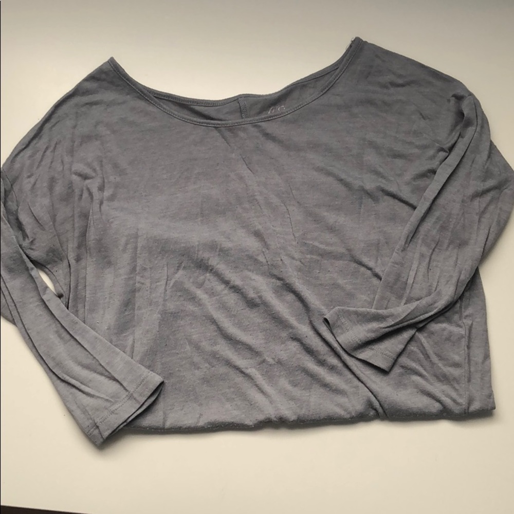 3/4 sleeve flowy shirt